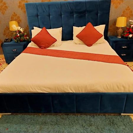 Westin Suites Λαχόρη Δωμάτιο φωτογραφία